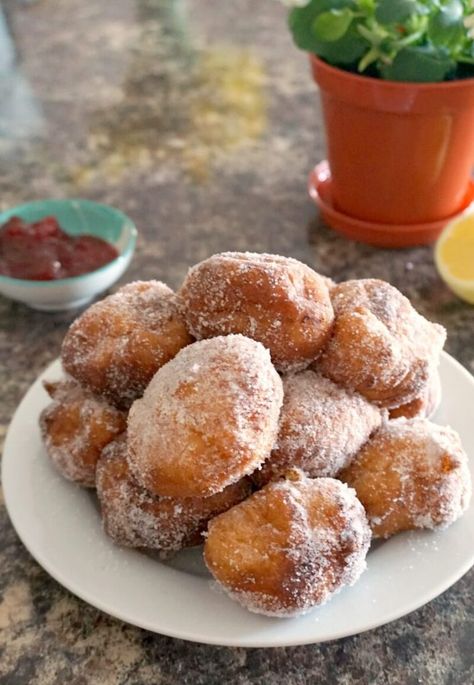 Super Easy No Yeast Beignets Recipe - My Gorgeous Recipes Nutella Beignets, Beignets Recipe Easy, Beignet Recipe, Hot Chocolate Fudge, Fried Donuts, Yummy Desserts Easy, 2024 Recipes, Slow Cooker Desserts, Winter Desserts