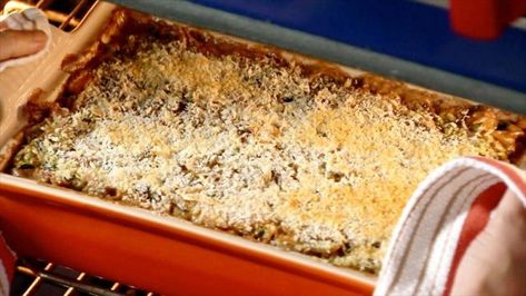 Turkey Tetrazzini Recipe, Turkey Spaghetti, Turkey Tetrazzini, Au Gratin Recipes, Healthy Thanksgiving Recipes, Thanksgiving Turkey Leftovers, Video Food, Cooking Chicken To Shred, Healthy Thanksgiving