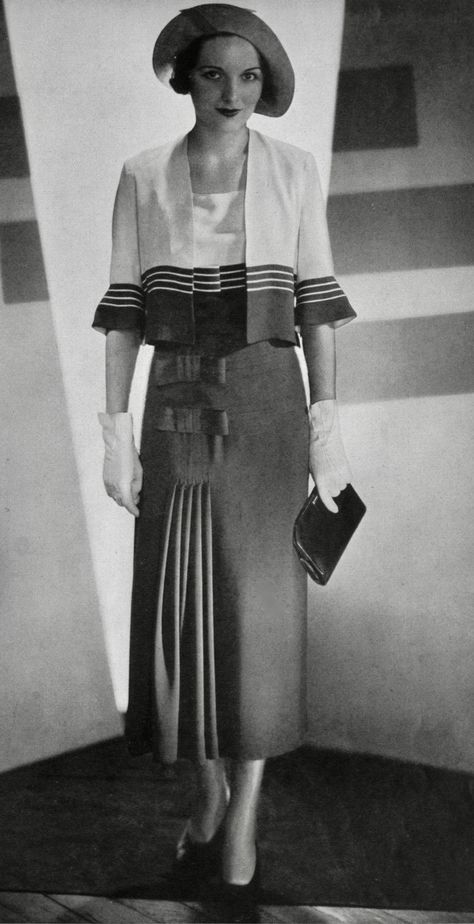 1930s European Fashion, 1930s Skirt, Vintage Fashion 1930s, Socialite Style, 1930 Fashion, 1930's Fashion, Fashion Decades, 1930s Style, 30s Fashion