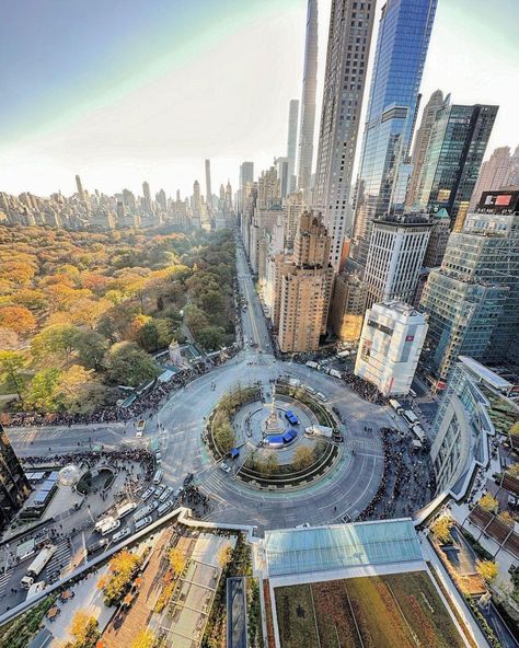 Columbus Circle, New York City New York City Instagram, New York Wallpaper, Columbus Circle, Computer Wallpapers, York Wallpaper, York Aesthetic, Nyc Aesthetic, Manhattan Ny, New York Aesthetic