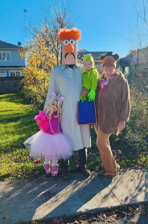 Halloween costume Family Muppet Costumes, Muppet Family Costume, Muppets Group Costume, Muppets Halloween Costumes, Muppet Costumes, Muppets Costume, Muppets Halloween, Office Halloween Costumes, Muppet Babies