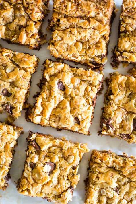 Peanut Oatmeal Bars, Oatmeal Peanutbutter Bars, Baked Peanut Butter Oatmeal, Peanut Butter Oatmeal Cookie Bars, Oatmeal Peanut Butter Bars, Peanut Butter Honey Cookies, Oatmeal And Peanut Butter, Oatmeal Cookie Bars Recipes, Chocolate Peanut Butter Oatmeal Bars