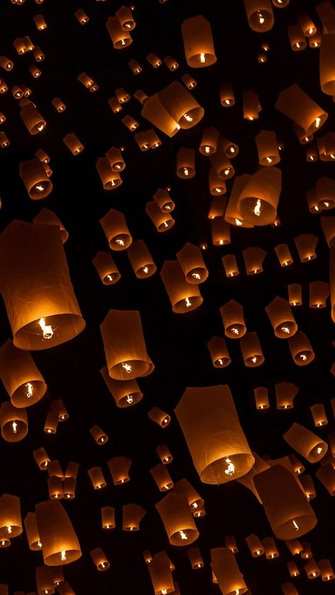 Sky Lanterns #iPhone #5s #Wallpaper | http://www.ilikewallpaper.net/iphone-5-wallpaper/, Enter to get more what you like . Sky Lanterns Wallpaper, Comfort Vibes, Lantern Aesthetic, Lantern Wallpaper, Tangled Lanterns, Plaza Wedding, Floating Lanterns, Iphone Wallpaper Lights, Sky Lanterns