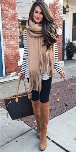 #FALL #FASHION #OUTFITS #IDEAS #Halloween Outfits Mit Leggings, Outfits Leggins, Winter Mode Outfits, Perfect Winter Outfit, Look Legging, Black Leggings Outfit, Scarf Outfit, Legging Outfits, Mode Casual