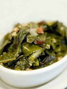 Black Eyed Peas and Greens Osteoporosis Diet, Collard Greens Recipe, Vegan Soul Food, Sunday Roast, Best Side Dishes, Healthy Bones, Collard Greens, Greens Recipe, Southern Recipes