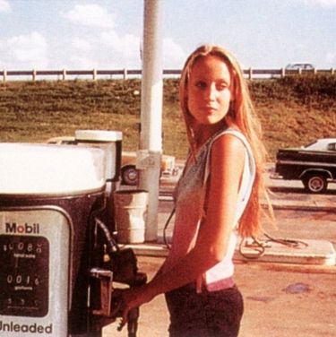 16 year old Jerry Hall on a roadtrip, 1970s. Photo by Antonio Lopez. Chemical Overreaction, Lot Lizard, Florida Kilos, Dani California, Antonio Lopez, Americana Aesthetic, Southern Summer, Jerry Hall, Thelma Louise