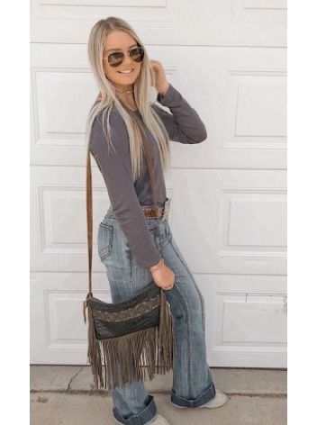 Punchy Winter Outfits, Winter Outfits Curvy, Southern Fits, Womens Western Outfits, Punchy Outfits, Fit Checks, Cute Cowgirl Outfits, Western Fits, Casual Country Outfits