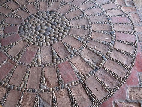 Pavers and stone photographed in Mexico by Annie from Oregon. - could do half of this in front of the bottom step of the deck? Stone Foyer, Pebble Patio, Paving Ideas, Pebble Mosaic, Patio Flooring, Mosaic Ideas, Old Bricks, Brick Patios, Mosaic Garden