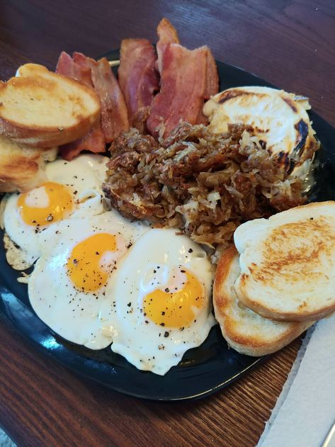 [Homemade] The full American breakfast Full American Breakfast, Man Vs Food, Breakfast Photography, American Breakfast, Homemade Breakfast, Food O, Man Vs, Recipes From Heaven, Healthy Families