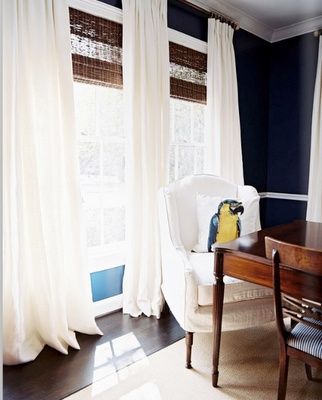 Bamboo Blinds with white sheer curtains, perfect combo Curtains Classic, Modern Blinds, Bedroom Blinds, Navy Walls, House Blinds, Faux Wood Blinds, Bamboo Blinds, Hunter Douglas, Bamboo Shades