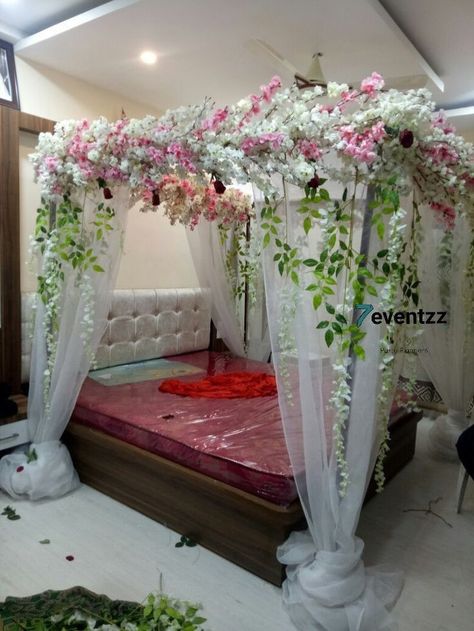 First Night Room Decoration for Newly Married Couple | Wedding Bedroom Decoration Ideas | Masehri First night room decoration is special for every couple. Celebrating the first night means that the newlyweds finally become one. So, it’s our duty as their family members to make them feel absolutely comfortable. And the only way to do that is by choosing the right wedding room decorations. It is considered as their first night room decoration. With the countless number of first night bedroom ideas First Night Bed Decoration, First Night Room Decoration, Bilik Pengantin, First Night Room, Night Room Decoration, Wedding Bedroom Decoration, Amazing Beds, Bridal Room Decor, Wedding Night Room Decorations