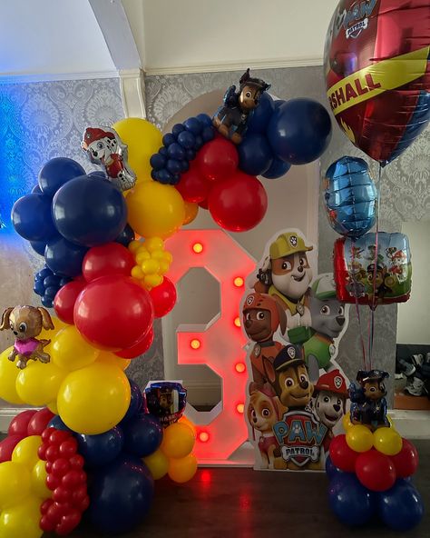 🐾 Paw Patrol Display 🐾 ❤️ LED Light. ❤️ Garland With Minis. ❤️ Large Foil Cluster. ❤️ Paw Patrol Cut Out. #pawpatrol #pawpatrolballoons #3rdbirthday #birthdayballoons #balloons #balloondecoration #balloondisplay #balloondisplays #liverpoolballoons #liverpoolbusiness Paw Patrol Birthday Party Decorations, Paw Patrol Balloons, Balloon Display, Paw Patrol Birthday Party, Paw Patrol Birthday, Light Garland, Birthday Balloons, Balloon Decorations, Paw Patrol