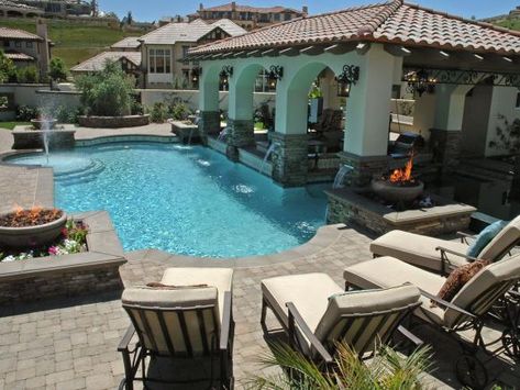 Mediterranean Backyard with Swimming Pool and Fire Pit Mediterranean Pool Design, Spanish Pavilion, Landscape Design Diy, Mediterranean Backyard, Mediterranean Pool, Dream House Aesthetic, Mediterranean Mansion, Pool Renovation, Pool Remodel