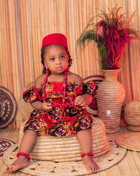 Isiagu Styles, Second Birthday Cakes, African Suit, Birthday Shoot, Kids Designer Dresses, Black Baby, Baby Dresses, Traditional Attire, African Attire