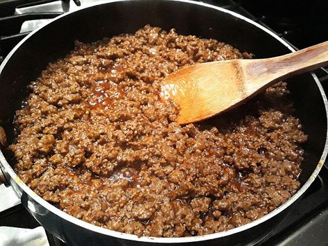 20-Minute Ground Beef & Potato Taco Recipe Is Authentic on a Budget Taco Meat And Potatoes, Taco Meat With Potatoes, Potato Taco Recipe, Taco Meat Recipe, 30seconds Food, Taco Seasoning Mix, Taco Meat Recipes, Ground Beef And Potatoes, Taco Seasoning Recipe