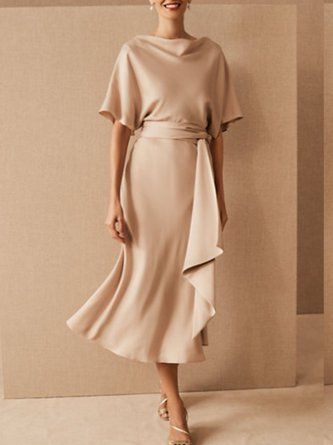 Feminine Beige Midi Dress For Wedding Guest, Chic Beige Midi Dress For Wedding Guest, Feminine Beige Sheath Midi Dress, Best Formal Dresses, Mother Of Bride Outfits, Midi Dress Formal, Mother Of Groom Dresses, Mob Dresses, Mode Casual