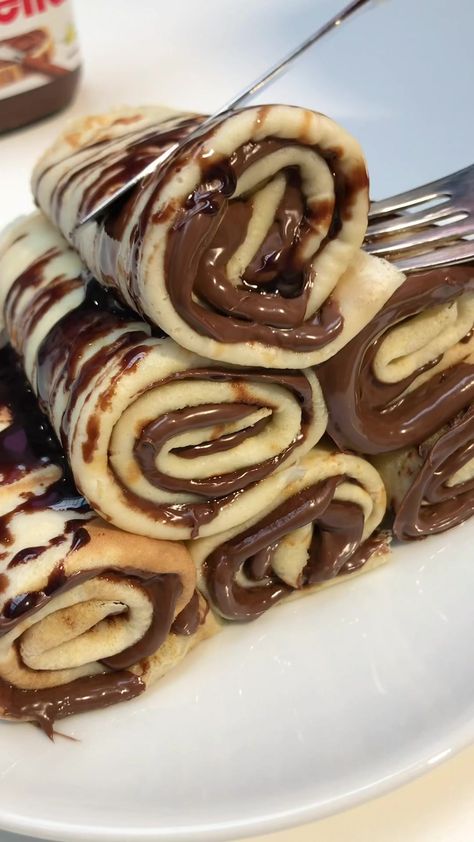 Recipes Nutella Inspired Recipes, Best Snacks, Pancake Day, Sweet Breakfast, I Want To Eat, Easter Recipes, Fun Snacks, Food Design, Delicious Food