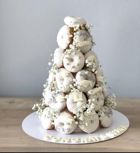 Donut Tower Cake, Donat Tower, Donut Tower Wedding, Elegant Cake Pops, Donut Tower, Engagement Cookies, Candy Board, Cake Tower, Powdered Donuts