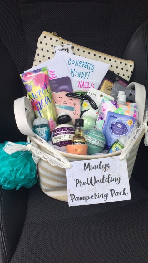 DIY bridal gift - Pre-wedding Pampering Pack #DIY #bridalgift #bridalshower #bridalshowerideas #bride Diy Bride Gifts From Friend, Bridal Basket Ideas The Bride, Bachelorette Party Gifts For The Bride Baskets, Bride Basket For Wedding Day, Bachelorette Basket Ideas For Bride, Bridal Gifts For Bride Baskets, Pre Wedding Gift For Bride, Bridal Shower Gift Ideas For Bride, Bachelorette Gift Basket For Bride