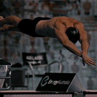 Swimming Jokes, Swimming Pictures, Swimming World, Swimmers Life, Swim Life, Competitive Swimming, Sports Aesthetic, Sports Hero, Man Wallpaper