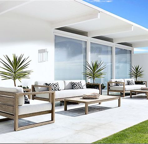 Outdoor Furniture Australia, Terrasse Design, White Furniture Living Room, Teak Sofa, Best Outdoor Furniture, Outdoor Furniture Design, Classic Sofa, Teak Outdoor, White Furniture