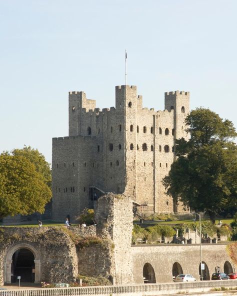 Rochester Castle, Roman Fort, Norman Castle, Roman City, The Keep, Modern Warfare, The Castle, Building Materials, The River