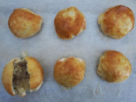 Bierocks Beer Rocks Recipe, Bierocks Recipe, Hot Beef, Pizza Pockets, Rock Recipes, Minnesota Home, Canned Corn, Cinnamon Buns, Bread Rolls