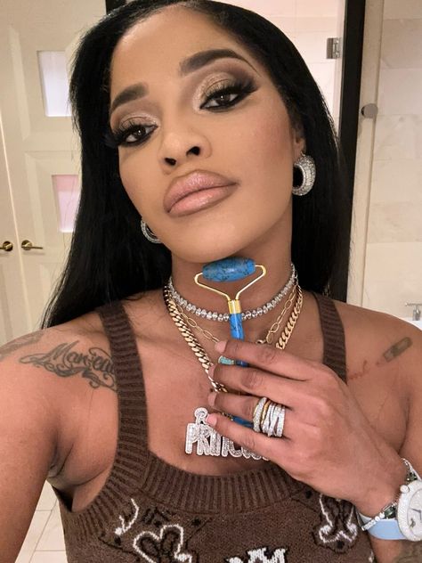 Chrisean Rock Pfps, Chrisean Rock Pictures Before Blueface, Puerto Rican Girls Pretty, Puerto Rican Celebrities, Joseline Hernandez, Puerto Rican Memes, Goth Wallpaper, Funny Black People, Black Queens