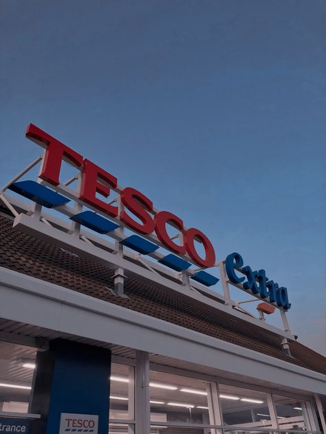 Greggs Aesthetic, Tesco Aesthetic, Aesthetic Grocery Shopping, Uk Core, Chav Aesthetic, Grocery Shopping Aesthetic, British Core, Aesthetic Grocery, Summer In England