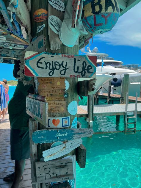 Summer vibes, bright, blue, ocean, sea, signs, Bahamas Carribean Cruise, Delray Beach Florida, Bahamas Travel, Bahamas Vacation, Bahamas Cruise, Senior Trip, Dream Travel Destinations, Dream Holiday, Future Travel