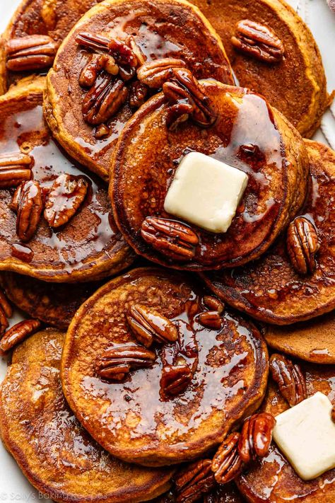 Homemade Pumpkin Pancakes, Pumpkin Chocolate Chip Pancakes, Pumpkin Waffles Recipe, Fluffy Pumpkin Pancakes, Spice Pancakes, Pumpkin French Toast Casserole, Fall Recipes Breakfast, Pumpkin Spice Pancakes, How To Cook Pancakes