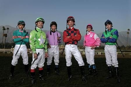 funny horse jockeys | KostumeGirl's Closet: Half way to Halloween 2011 and Group Costume ... Jockey Outfit, Jockey Costume, Olympics Costume, Horse Race Game, Derby Ideas, Mike Smith, Derby Horse, Thoroughbred Horse Racing, Sport Of Kings