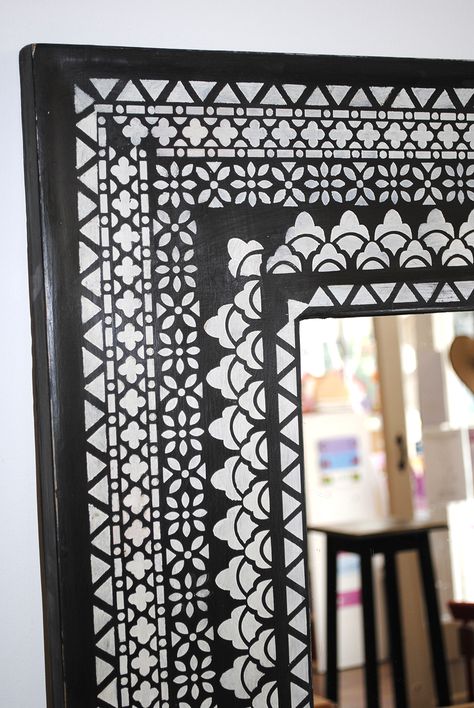 Stencilled mirror frame using a selection of border stencils from Nicolette Tabram Designs Mirror Border Painting, Border Painting, Diy Mirror Frame, Painted Furniture Designs, Bold Embroidery, Mirror Border, Random Patterns, Bone Inlay Furniture, Stencil Ideas