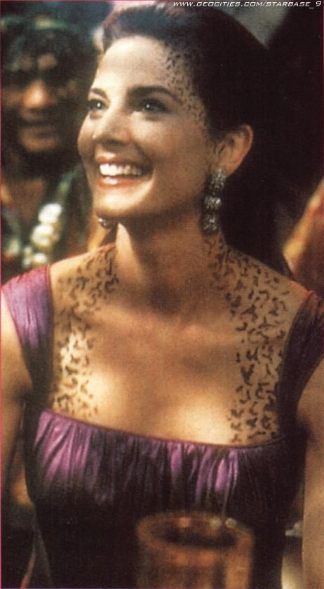 Jadzia Dax from Star Trek DS9.. not real, but inspiration for cheetah print Terry Farrell, S Tattoos, Star Trek Ds9, Star Trek Images, Star Trek Cosplay, Star Trek Universe, Star Tattoos, Love Stars, S Tattoo