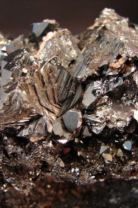 A hematite specimen with a copper hue and sparkling facets. Dark Shiny Aesthetic, Precious Stones Aesthetic, Hematite Aesthetic, Stones Aesthetic, Stone Aesthetic, Hematite Stone Meaning, Hematite Crystal Aesthetic, Hematite Meaning, Hematite Properties