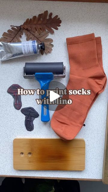 Julia Triay on Instagram: "This is how I like to print socks using lino! 🍂🍄‍🟫🧦
This is a great way to upcycle any old boring socks you may have and want to give a second life!

These socks and many more will be on my website for sale very soon👀

Feel free to ask any questions in the comments 😊
Have fun printing!

#illustration #lino #linocut #slowliving #smallbusiness #handprinted #cute #smallbusinessuk #printmaking #process #vlog #tutorial #stepbystep #cottagecore #cottage #mushroom #mushrooms #mushroomart #foraging #foraginguk #upcycle #upcyclefashion #sustainable #sustainablefashion #sustainableliving" Mushroom Block Print, Small Business Uk, Cottagecore Cottage, Print Socks, Stamp Printing, Upcycled Fashion, Mushroom Art, Rubber Stamping, Block Printing