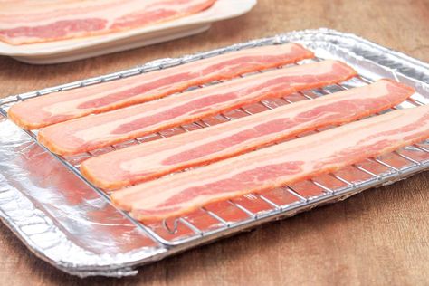 Learn How to Make Perfect Bacon Oven Fried Bacon, Oven Bacon, Oven Cooked Bacon, Bacon Chips, Perfect Bacon, Bacon In The Oven, Easy Bacon, Cooking Bacon, Baked Bacon