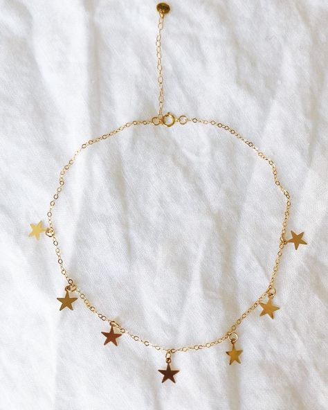 Star Choker, Ankle Jewelry, Jewelry Accessories Ideas, Hand Bracelet, Gold Bangles Design, Dope Jewelry, Girly Accessories, Neck Jewellery, Classy Jewelry