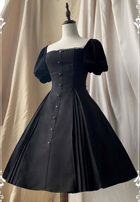 Short Victorian Dress, Ethereal Aesthetic Outfits, Dress Aesthetic Vintage, Princess Aesthetic Outfits, Black Victorian Dress, Black Dress Aesthetic, Dark Princess, Shopping Link, Ethereal Dress