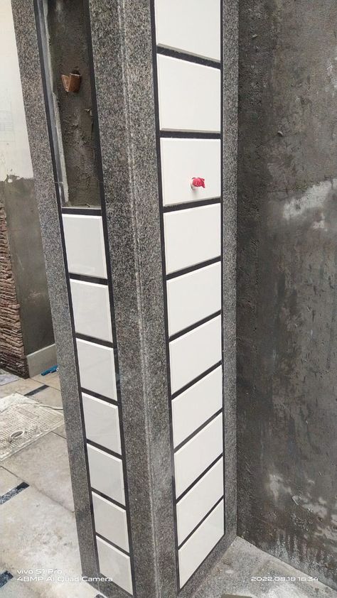 Gate Pillar Design Modern, Gate Pillar Design, Kitchen Platform, Floor Pattern Design, Granite Design, Marble Pattern Design, Ramp Design, Kerala House, House Main Gates Design