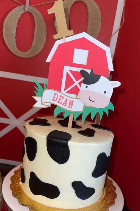 Diy Farm Birthday Cake, Barn Birthday Cake, Farm Cake Ideas, Farm Themed Birthday Cake, Farm Party Cake, Barnyard Birthday Cake, Farm Theme Cake, Farm Themed Cake, Farm Birthday Cake