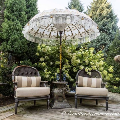 I love fancy patio umbrellas, but they're so expensive! Which is where this tutorial for making your own DIY fringe patio umbrella comes in handy. It's a great way to add some glam to your deck or patio even if you're on a budget. #fromhousetohome #deck #patio  #decks #diydecorating #outdoordecor Balinese Umbrella, Fringe Patio Umbrella, Umbrella With Fringe, Outdoor Deck Decorating, Garden Patios, Diy Fringe, Patio Decks, Deck Or Patio, Summer Outdoor Decor