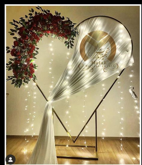 Heart Arch Wedding Decoration, Diy Party Backdrop Stand, Party Backdrop Stand, Art Deco Entrance, Heart Wedding Decorations, Arabian Decor, Wedding Backdrop Decorations, Event Design Inspiration, Balloon Backdrop