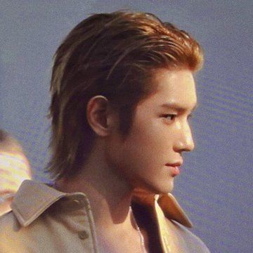 Perfect Side Profile, Perfect Jawline, Perfect Nose, Lee Taeyong, Nct Taeyong, Side Profile, Meow Meow, Body Poses, Art References