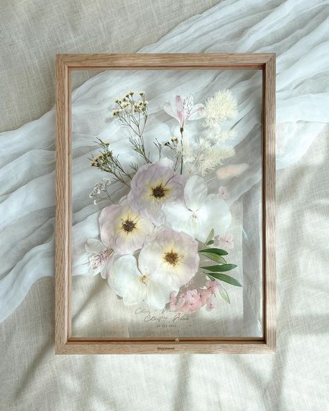 Pressed Framed Flowers, Preserved Flowers Frame, Blush And White Bouquet, Pressed Wedding Flowers, Framed Bouquet, Preserved Wedding Bouquet, Bouquet Frame, Preserving Flowers, Framed Flowers