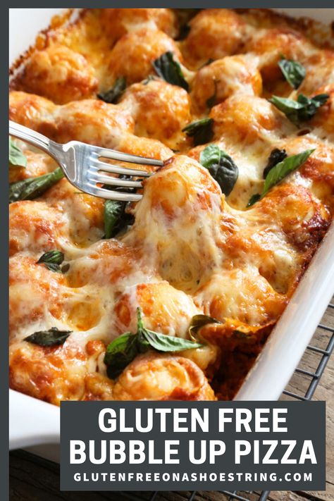 a white casserole dish filled with puffy dough bites smothered in sauce and cheese Healthy Movie Night Dinner, Gluten Free Meals For A Crowd, Quick Gluten Free Dinner, Gluten Free Pizza Bites, Bubble Up Pizza, Gluten Free Pizza Recipes, Easy Supper Recipes, Gluten Free Bisquick, Gluten Free Pizza Dough