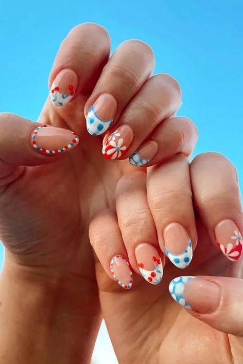 Explore 28 stunning 4th of July nail art ideas, just like these cute mix and match nails! From subtle designs to striking accents, these nails are perfect for adding a patriotic touch to your summer look. Patriotic Nails, Usa Nails, Fourth Of July Nails, Pink Glitter Nails, 4th Of July Nails, Summery Nails, Cute Summer Nails, July Nails, Cute Gel Nails