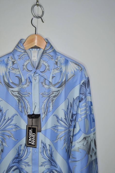 Men's Tops, Gianni Versace, Silk Shirt, Vintage Tops, Vintage Men, Versace, Im Not Perfect, Unique Items Products, Silk