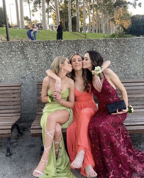 Pic Ideas Friends, Prom Poses For Just Friends, Prom Photos With Friends Group Poses, Prom Friend Pictures Group Poses, Prom Pic Ideas With Friends Group Photos, Prom Pictures Friends Trio, Formal Pictures, Prom Picture, Prom Pics