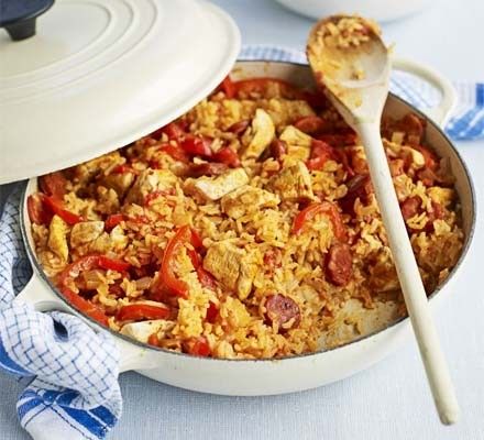 Chicken Jambalaya, Chicken Chorizo, Chorizo Recipes, Jambalaya Recipe, Fodmap Recipes, Bbc Good Food Recipes, Jambalaya, Food Shows, Yum Yum Chicken